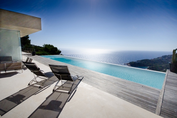 Prestige villa rentals in Spain