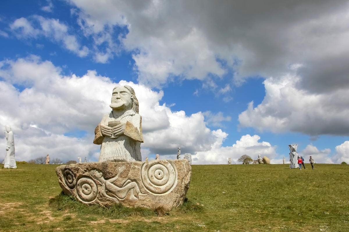 la-vallée-des-saints-near-Carhaix