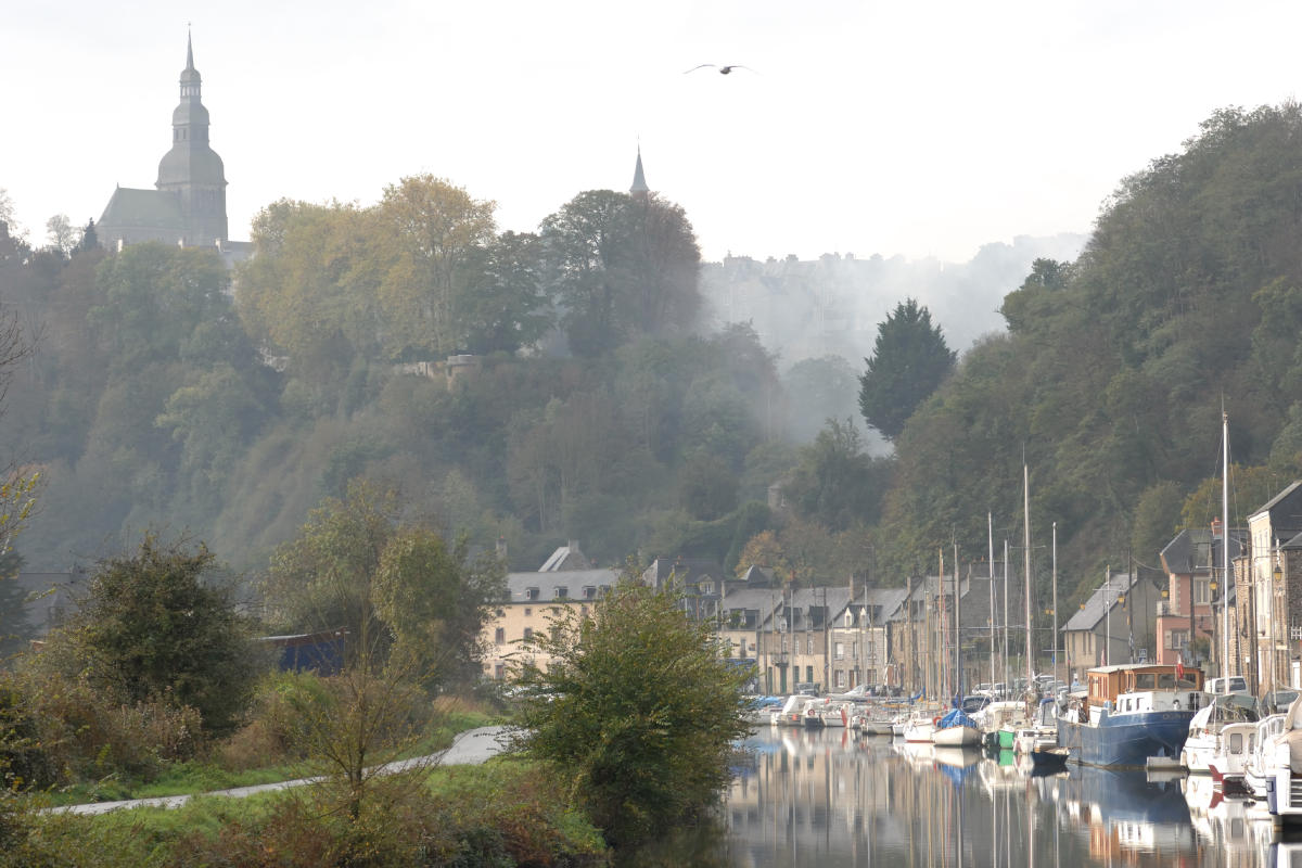 the-port-of-Dinan